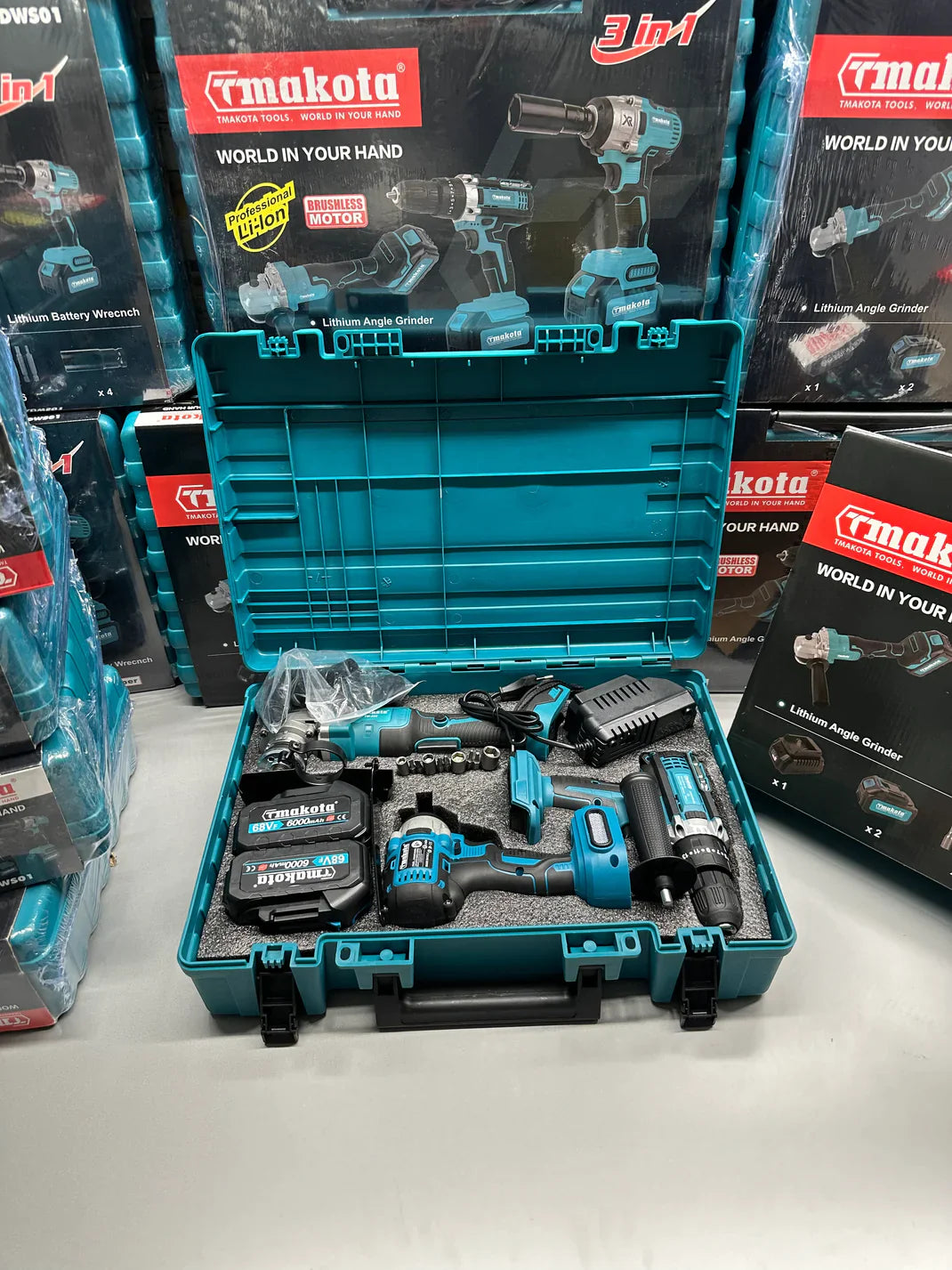 Kit 3 in 1 : Svitaboccole + Flex + Avvitatore + Batterie 68V